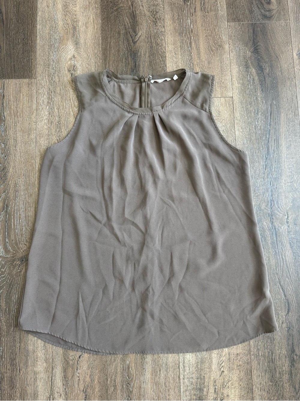 Soft Surroundings Taupe/Olive Green Sleeveless Shell